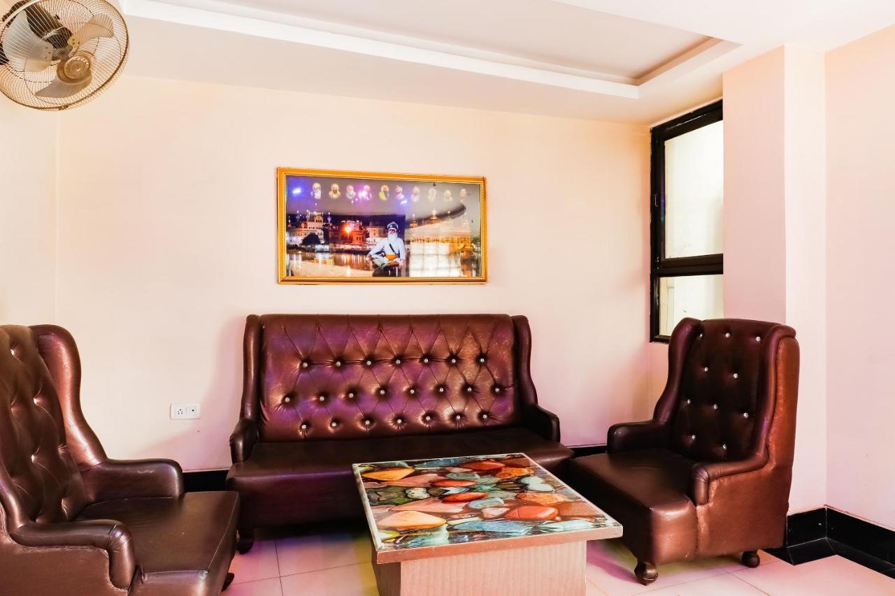 Oyo 71149 Jeet Residency Rewa Extérieur photo